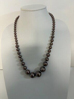 Brown Pearlized Graduated Strand Necklace Lightweight Plastic Spring Ring 25"